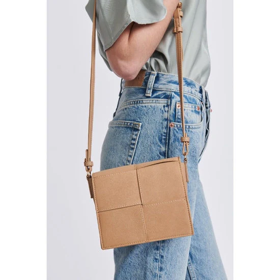 Lena Crossbody - Camel